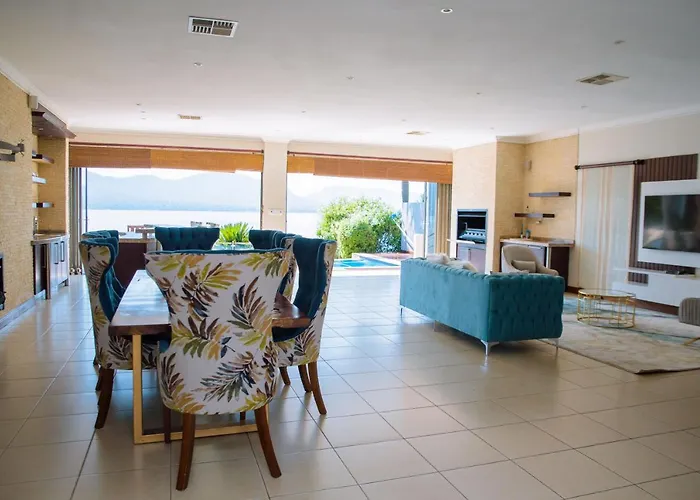 Dam View House